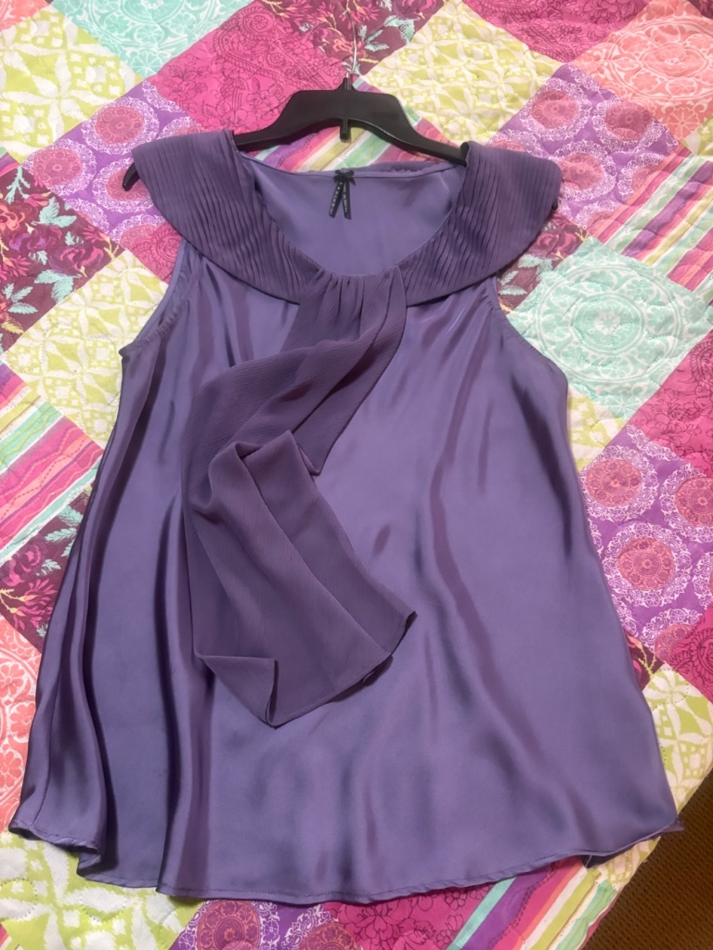 Lapis Sleeveless Blouse With Pleated Collar - Picture 3 of 8
